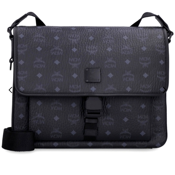 Like 🆕️ MCM Messenger Black Visetos
